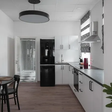 Laurentroom Oldtown Ukmerge Exterior photo