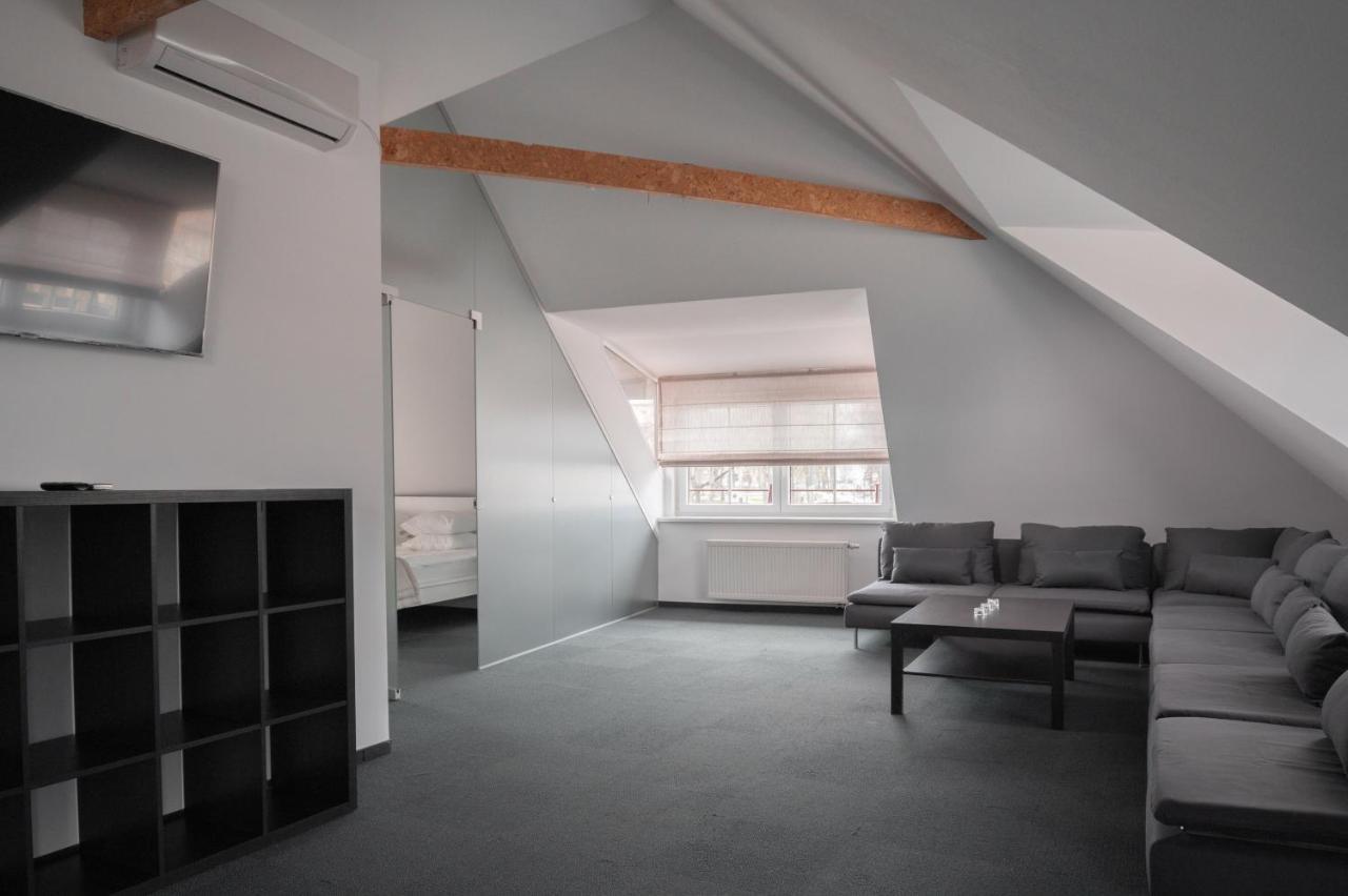 Laurentroom Oldtown Apartment *